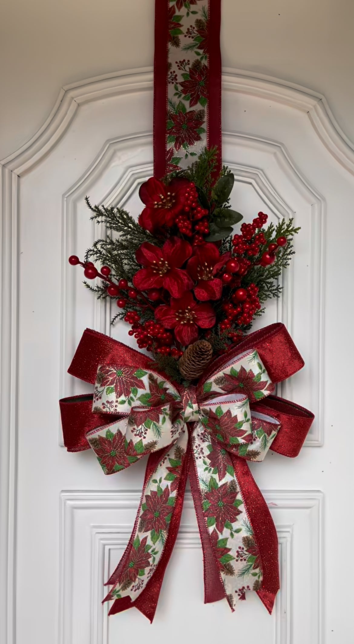 Escapulário Natalino Vermelho com Flores