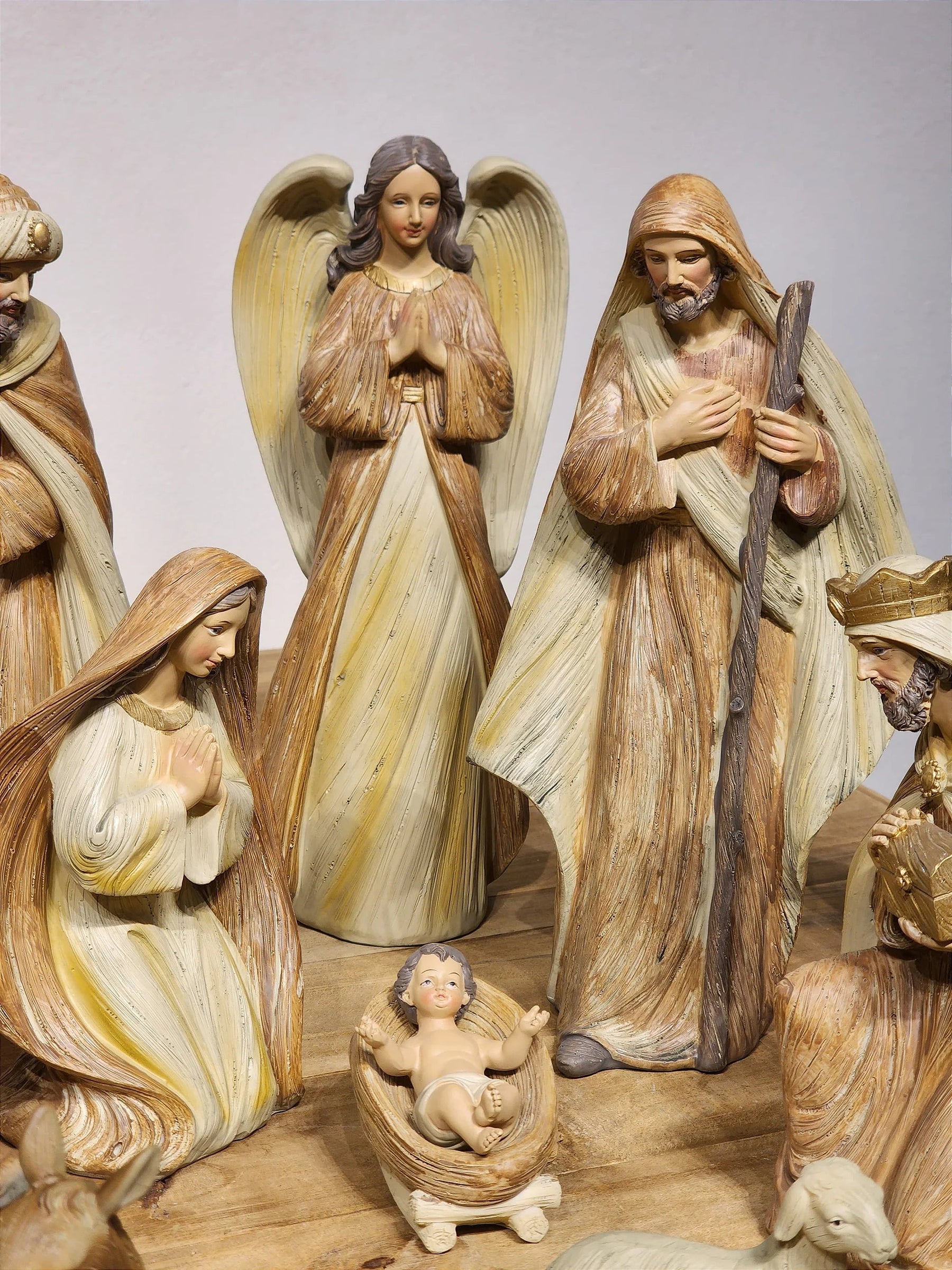 Presépio em Resina Marrom • 12 Peças • 30cm